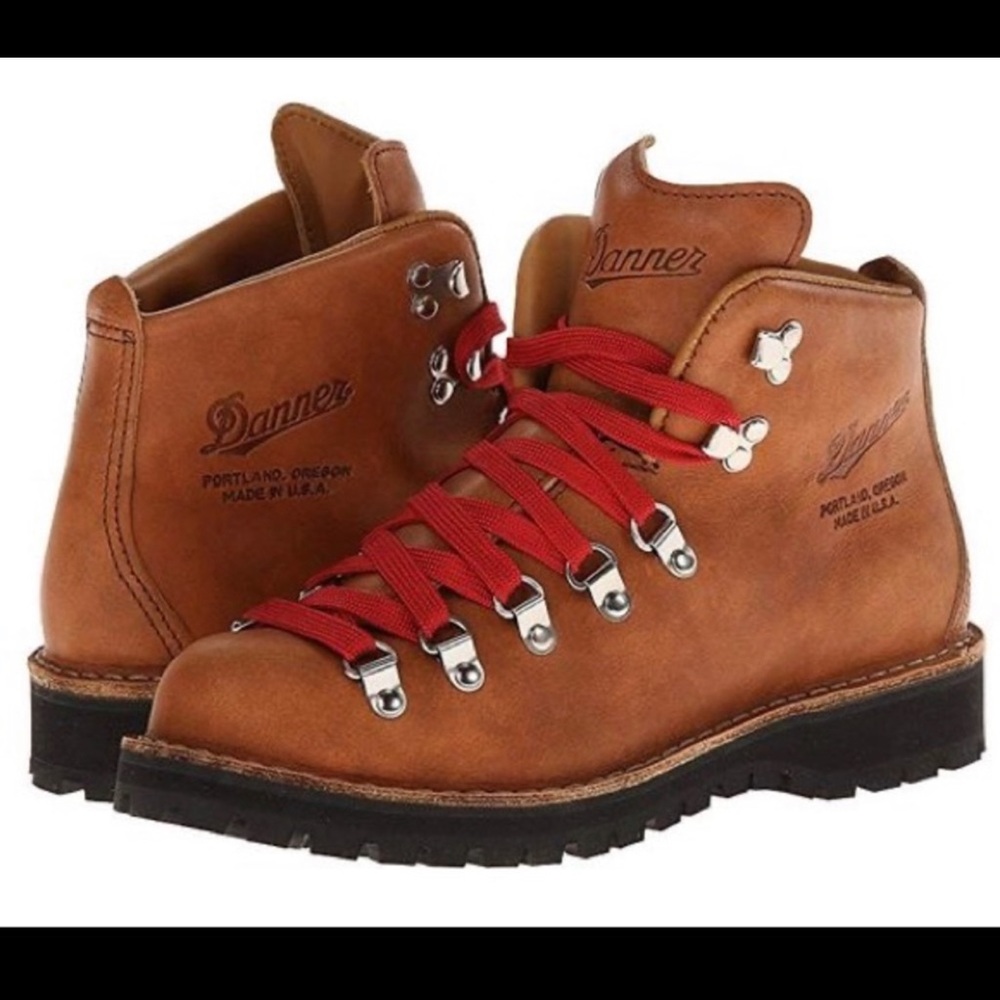 Danner women’s mountain light cascade hiking boot